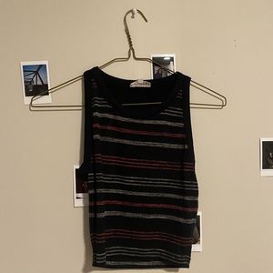 Wilfred free black, striped crop top.